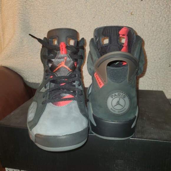 Jordan 4s Jordan 6s and a pair of 11s main image 7